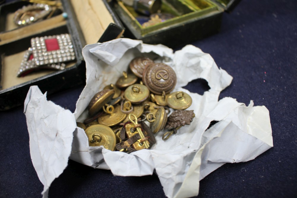 A WWI group of two medals to 35247 Private C E Jolleys Royal Lancs Regiments, a group of assorted badges, three paste set buckles and s